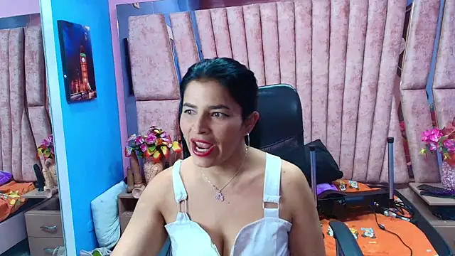 HornySkinny26 online show from 11-14-25, 05:28