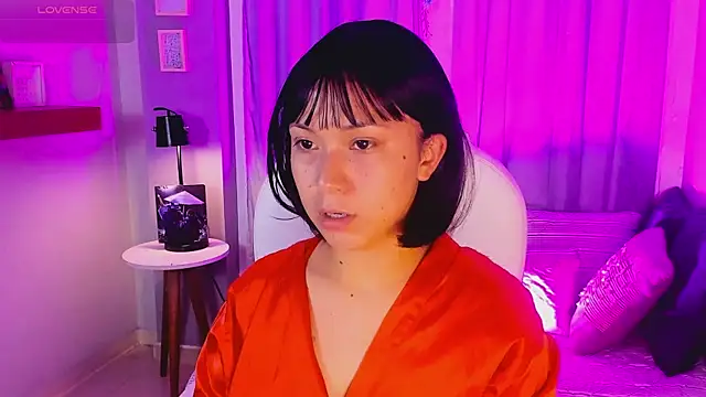 CoralineRicce  online show from 01-24-25, 05:42