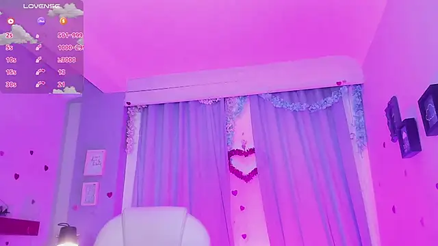 CoralineRicce  online show from 03-11-25, 05:38