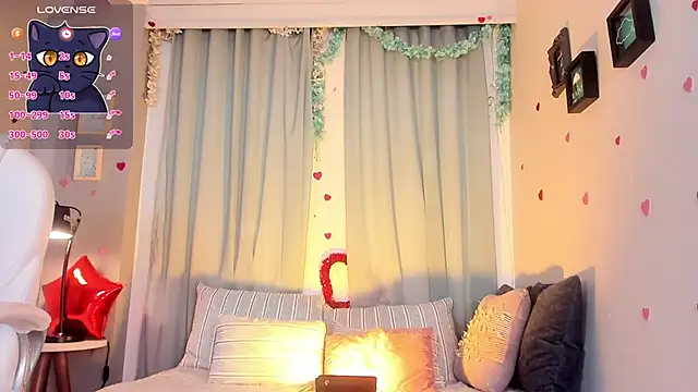 CoralineRicce  online show from 03-15-25, 08:48