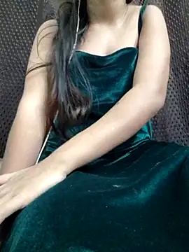 Snapshot of Roshni_98 chatting on 02-22-25, 05:23 Roshni 98 online show from 02-22-25, 05:23