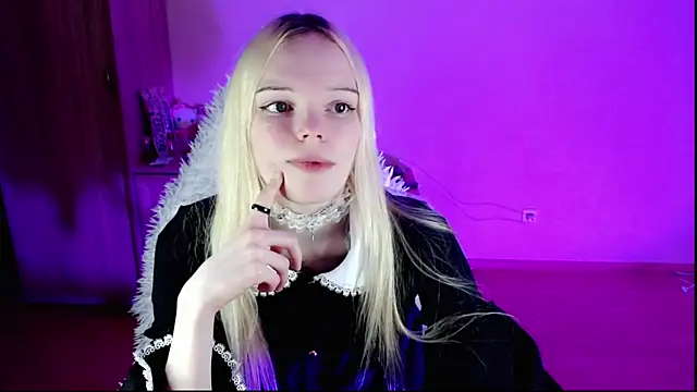 Snapshot of Emily_Nyaffee chatting on 01-23-25, 09:29 Emily Nyaffee online show from 01-23-25, 09:29