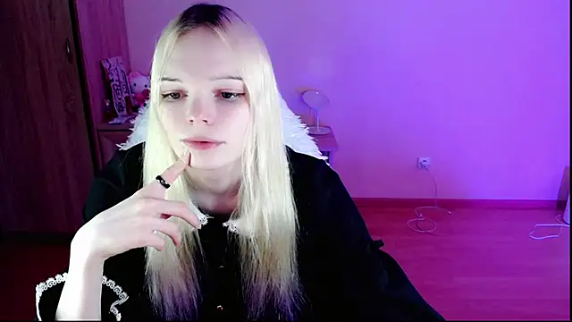 Snapshot of Emily_Nyaffee chatting on 01-26-25, 09:07 Emily Nyaffee online show from 01-26-25, 09:07