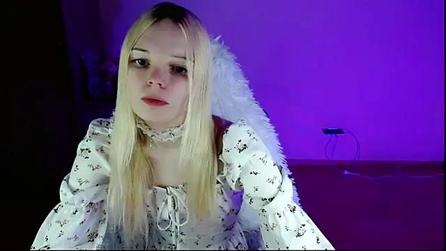 Snapshot of Emily_Nyaffee chatting on 02-03-25, 08:13 Emily Nyaffee online show from 02-03-25, 08:13