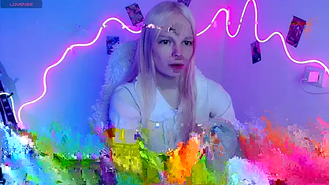 Snapshot of Emily_Nyaffee chatting on 10-01-25, 08:42 Emily Nyaffee online show from 10-01-25, 08:42