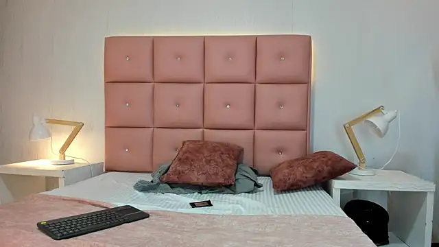 lhiamfit online show from 11-05-25, 04:40