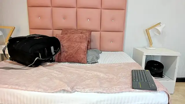 lhiamfit online show from 11-14-25, 03:49