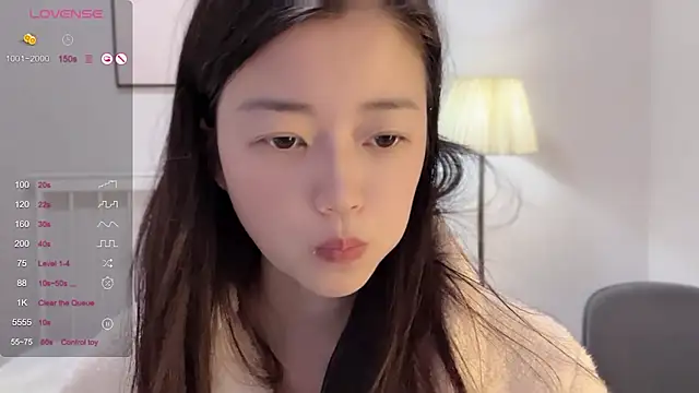 A-xena online show from 03-05-25, 02:36