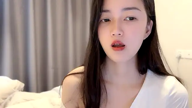 A-xena online show from 03-19-25, 02:05