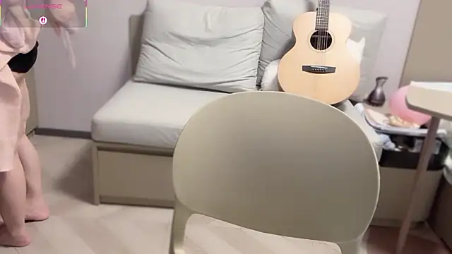 A-xena online show from 10-12-25, 03:11