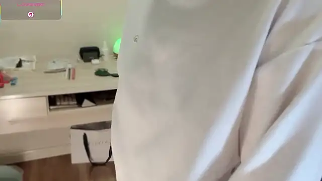 A-xena online show from 12-05-25, 02:53