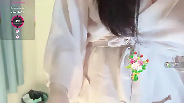 A-xena online show from 12-14-25, 02:33