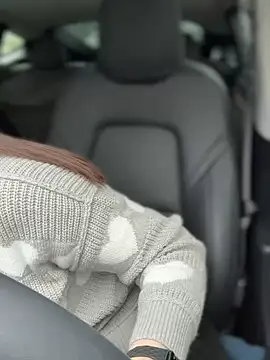 LadyLena1 online show from 02-04-25, 06:06