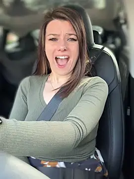 LadyLena1 online show from 02-26-25, 09:37