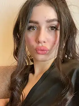 SofiaLaLight online show from 02-06-25, 11:43