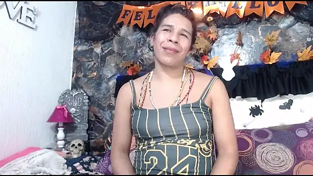 DesireDirtyTS   online show from 10-06-25, 11:51