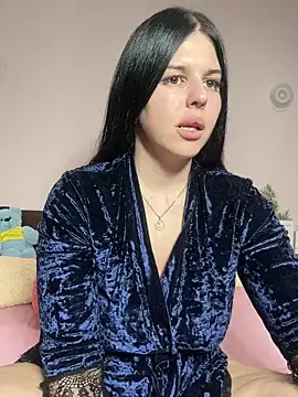 Snapshot of Annatrybebetter chatting on 12-12-24, 08:43 Annatrybebetter online show from 12-12-24, 08:43