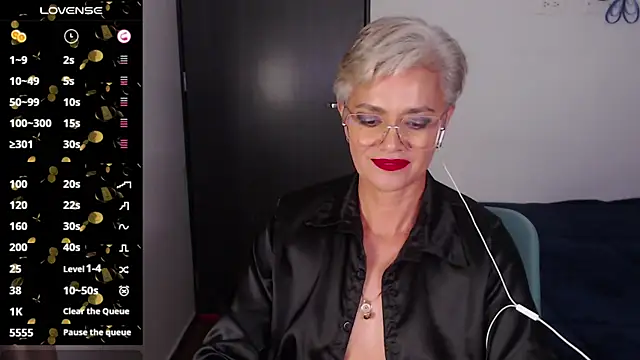 Snapshot of scarlett_paris22 chatting on 01-11-25, 02:09 scarlett paris22 online show from 01-11-25, 02:09