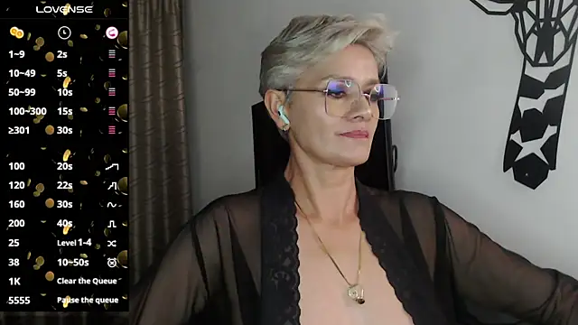 Snapshot of scarlett_paris22 chatting on 01-18-25, 02:36 scarlett paris22 online show from 01-18-25, 02:36