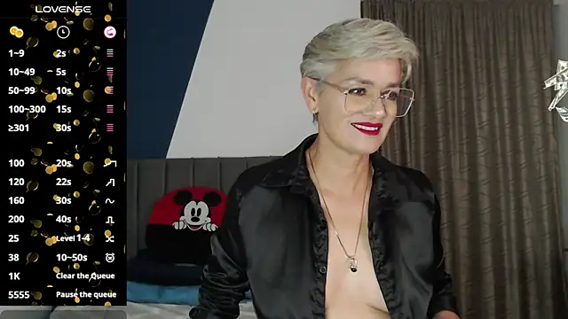 Snapshot of scarlett_paris22 chatting on 01-27-25, 11:43 scarlett paris22 online show from 01-27-25, 11:43