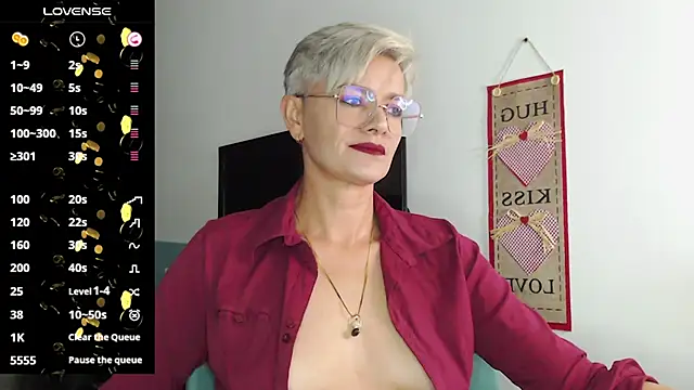 Snapshot of scarlett_paris22 chatting on 02-12-25, 02:14 scarlett paris22 online show from 02-12-25, 02:14