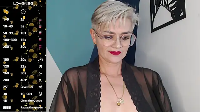 Snapshot of scarlett_paris22 chatting on 02-22-25, 11:03 scarlett paris22 online show from 02-22-25, 11:03