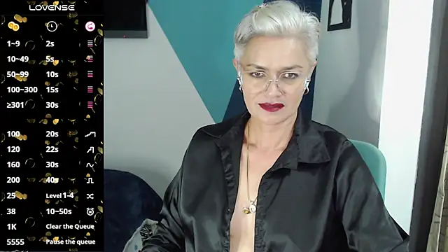 Snapshot of scarlett_paris22 chatting on 02-25-25, 11:22 scarlett paris22 online show from 02-25-25, 11:22