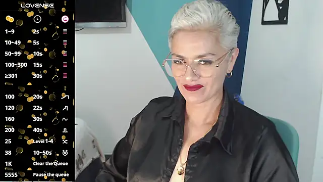 Snapshot of scarlett_paris22 chatting on 03-08-25, 12:22 scarlett paris22 online show from 03-08-25, 12:22