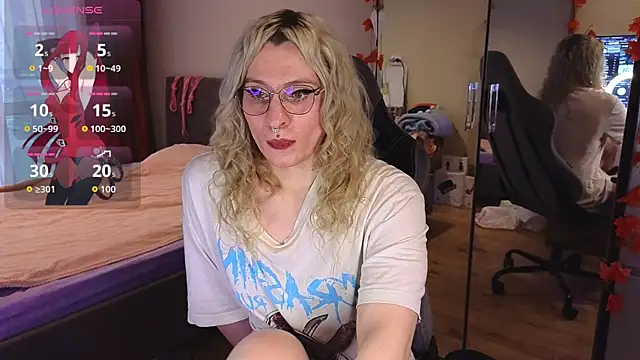 Lori Myaf online show from 10-05-25, 02:15