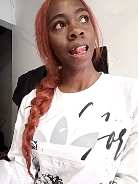 Snapshot of Shanelle__ chatting on 10-27-25, 03:16 Shanelle online show from 10-27-25, 03:16