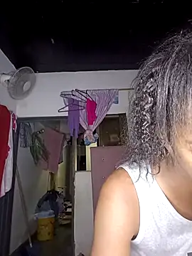 Snapshot of Shanelle__ chatting on 11-03-25, 01:51 Shanelle online show from 11-03-25, 01:51