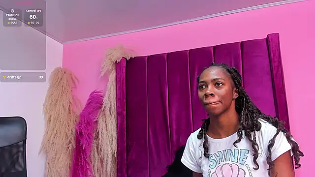 Snapshot of Shanelle__ chatting on 12-14-25, 02:22 Shanelle online show from 12-14-25, 02:22