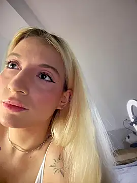 Ella Charm online show from 10-16-25, 04:08