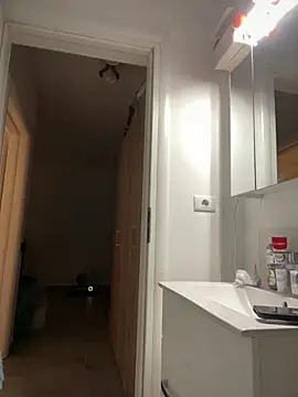 Snapshot of Ella_Charm chatting on 02-08-26, 04:10 Ella Charm online show from 02-08-26, 04:10