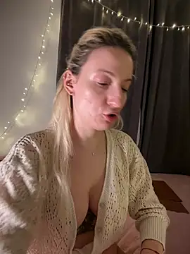 Snapshot of Ella_Charm chatting on 02-09-26, 04:22 Ella Charm online show from 02-09-26, 04:22