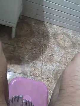 Snapshot of surfer_fun29 chatting on 03-12-25, 04:19 surfer fun29 online show from 03-12-25, 04:19