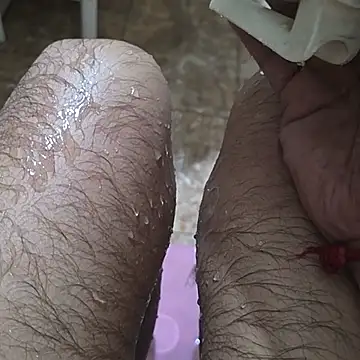 Snapshot of surfer_fun29 chatting on 11-19-25, 03:28 surfer fun29 online show from 11-19-25, 03:28