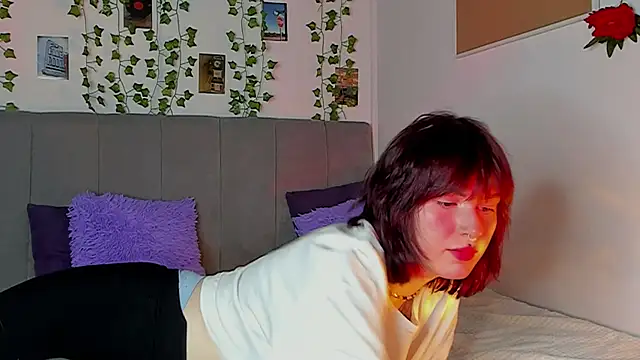 Snapshot of miss_Lizzy chatting on 03-08-25, 04:23 miss Lizzy online show from 03-08-25, 04:23