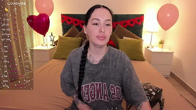 missAngellina online show from 02-25-25, 11:00