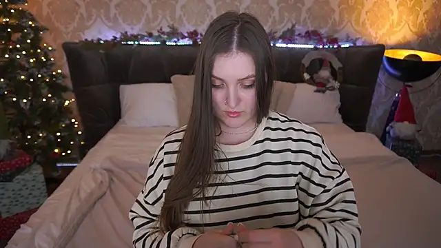 EmmyCharmm online show from 12-23-24, 12:52