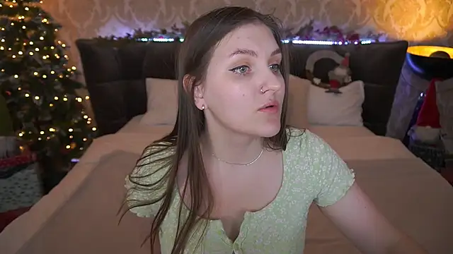 EmmyCharmm online show from 12-25-24, 09:56