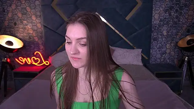 EmmyCharmm online show from 02-25-26, 07:07