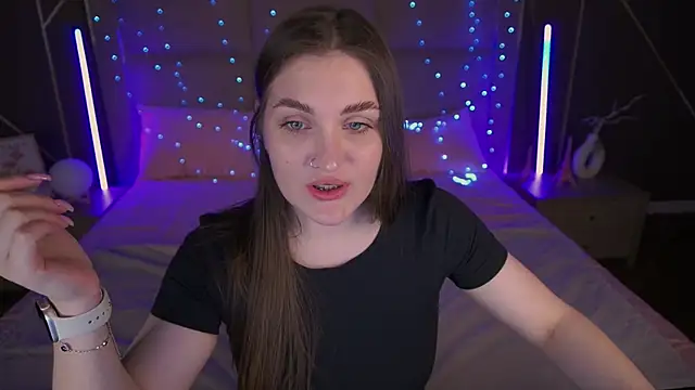 EmmyCharmm online show from 03-30-26, 05:52