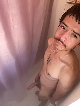 demonslayerr999 online show from 12-18-24, 07:08