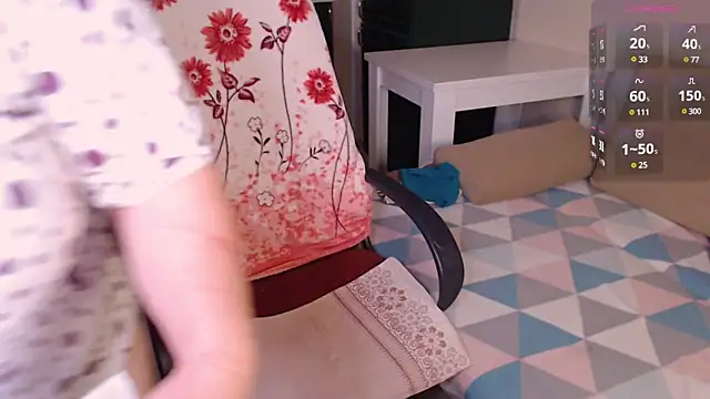 Snapshot of Marina_Yourangel chatting on 01-12-25, 04:40 Marina Yourangel online show from 01-12-25, 04:40