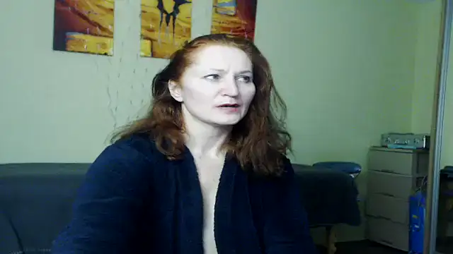 AmellyGrand online show from 12-30-24, 06:49