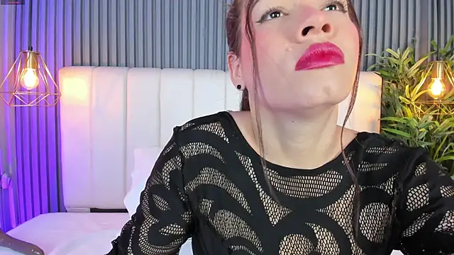 SaraRiley online show from 12-17-25, 10:49