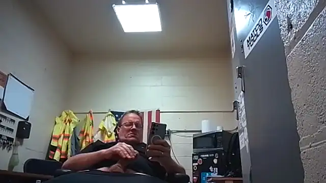 Cockrub1 online show from 12-14-25, 07:36