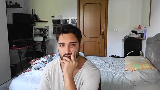 Alexox02 online show from 10-22-25, 07:19