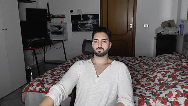 Alexox02 online show from 12-17-25, 05:19